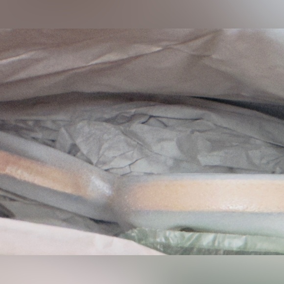 Michael Kors Women's Hamilton Medium Top Zip Leather Satchel (Golden Rod)    NWT - Picture 12 of 16